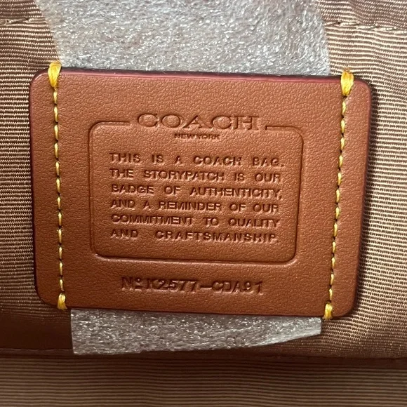 ✅Coach Teri Shoulder Bag In Rainbow Signature Canvas - Picture 12 of 13